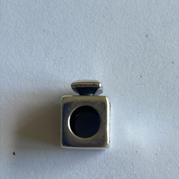 Pandora signature scent charm - Picture 4 of 7